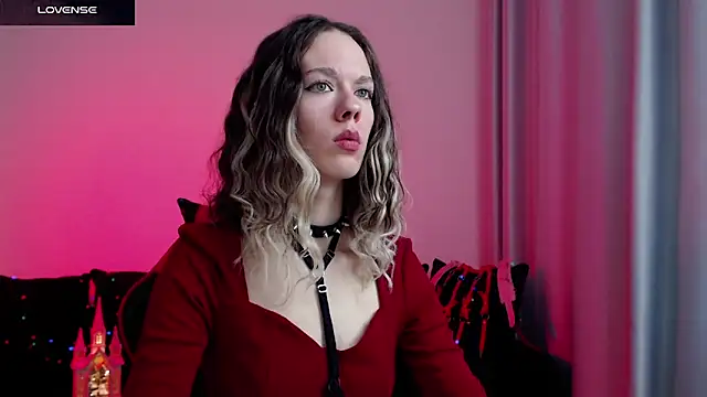 Snapshot of DivineBite chatting on 12/05/24, 06:55 DivineBite online show from 12/05/24, 06:55