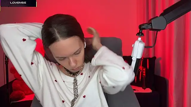 DivineBite online show from 11/01/25, 03:36