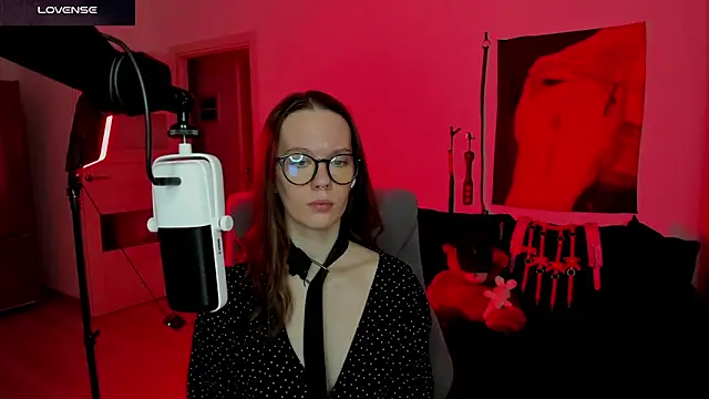 DivineBite online show from 04/07/26, 05:13