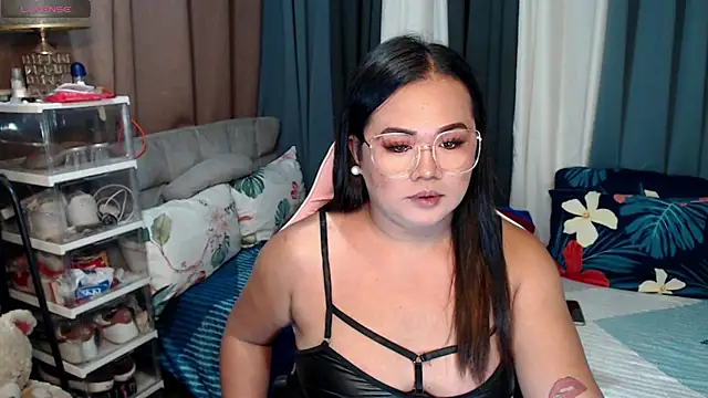 Snapshot of MagnificatMistress chatting on 01/20/25, 05:37 MagnificatMistress online show from 01/20/25, 05:37