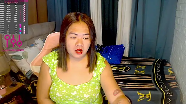 Snapshot of MagnificatMistress chatting on 09/12/25, 09:04 MagnificatMistress online show from 09/12/25, 09:04