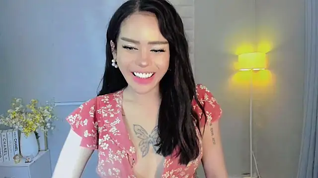 Patricia fox online show from 02/16/25, 04:20