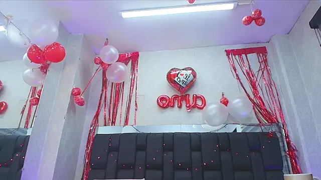  carolina fox online show from 02/19/25, 06:11