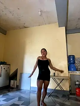 Snapshot of sweetyula chatting on 12/04/25, 11:24 sweetyula online show from 12/04/25, 11:24