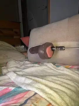 Snapshot of ROUSSH chatting on 02/21/26, 10:38 ROUSSH online show from 02/21/26, 10:38