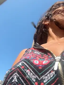 Snapshot of ROUSSH chatting on 03/01/26, 07:27 ROUSSH online show from 03/01/26, 07:27