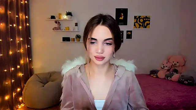 Snapshot of aPieceOfJoy chatting on 12/11/24, 12:33 aPieceOfJoy online show from 12/11/24, 12:33