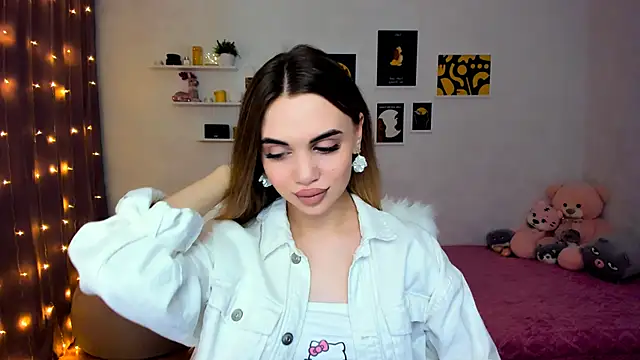 Snapshot of aPieceOfJoy chatting on 12/15/24, 08:47 aPieceOfJoy online show from 12/15/24, 08:47