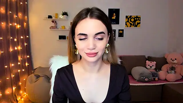 Snapshot of aPieceOfJoy chatting on 12/18/24, 10:35 aPieceOfJoy online show from 12/18/24, 10:35