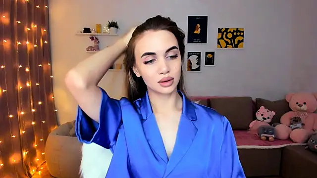 Snapshot of aPieceOfJoy chatting on 12/19/24, 09:06 aPieceOfJoy online show from 12/19/24, 09:06