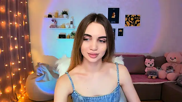 Snapshot of aPieceOfJoy chatting on 12/22/24, 01:55 aPieceOfJoy online show from 12/22/24, 01:55