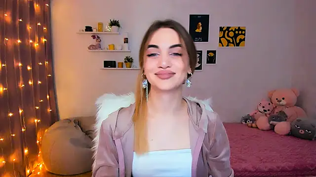 Snapshot of aPieceOfJoy chatting on 12/25/24, 08:28 aPieceOfJoy online show from 12/25/24, 08:28