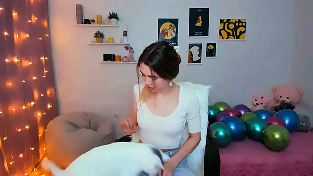 Snapshot of aPieceOfJoy chatting on 02/13/25, 04:22 aPieceOfJoy online show from 02/13/25, 04:22