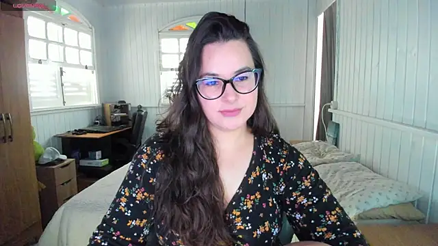 Snapshot of anna_love_hot chatting on 10/21/25, 05:24 anna love hot online show from 10/21/25, 05:24