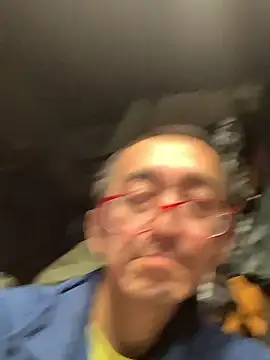 Snapshot of Senzuri_kun chatting on 11/09/25, 08:51 Senzuri kun online show from 11/09/25, 08:51