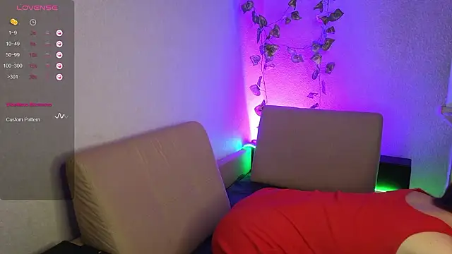 Snapshot of ParadisePleasure_ chatting on 03/09/26, 01:53 ParadisePleasure online show from 03/09/26, 01:53