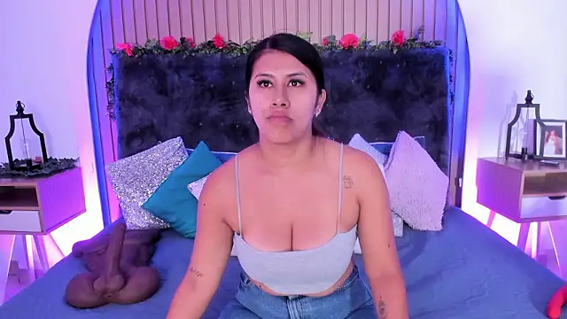 Karlagonzales  online show from 03/21/26, 11:26