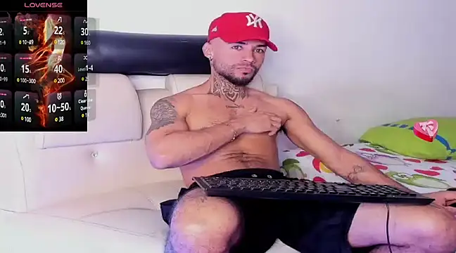 Snapshot of yomo95 chatting on 01/24/25, 08:54 yomo95 online show from 01/24/25, 08:54