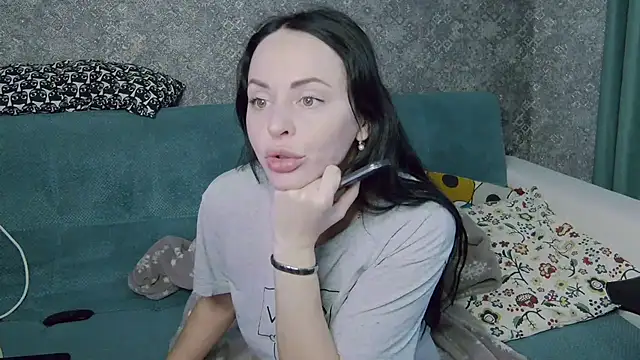 Snapshot of Brilliant_Doll chatting on 11/29/25, 02:36 Brilliant Doll online show from 11/29/25, 02:36