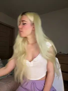 xDinnax online show from 02/24/25, 05:53