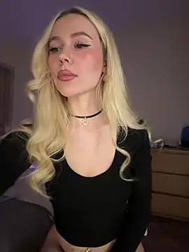 xDinnax online show from 02/16/26, 02:35