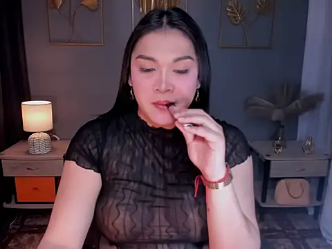 MaxeneCullens online show from 09/26/25, 04:49