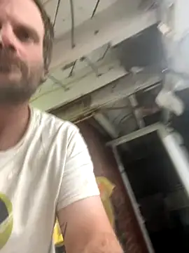 Snapshot of charactrzero chatting on 11/11/25, 11:16 charactrzero online show from 11/11/25, 11:16