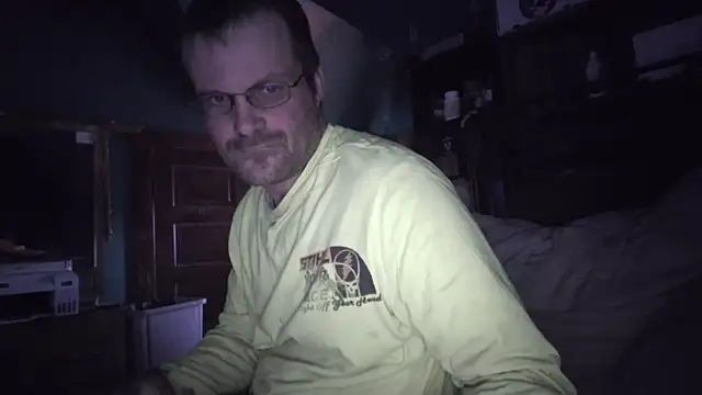 Snapshot of charactrzero chatting on 11/18/25, 06:45 charactrzero online show from 11/18/25, 06:45