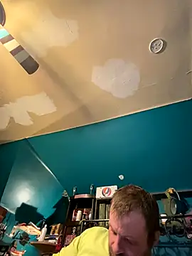 Snapshot of charactrzero chatting on 11/29/25, 04:15 charactrzero online show from 11/29/25, 04:15