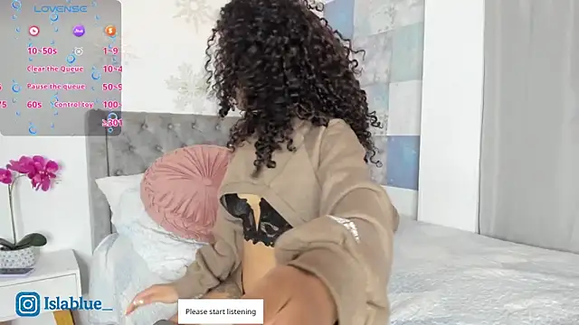 Kianna   online show from 04/16/26, 02:45