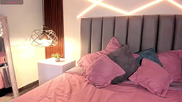 Snapshot of Veronicalanx1 chatting on 03/26/26, 11:49 Veronicalanx1 online show from 03/26/26, 11:49