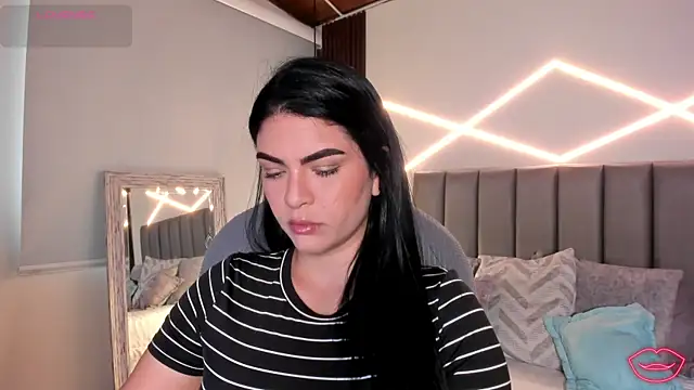 Veronicalanx1 online show from 05/04/26, 12:01