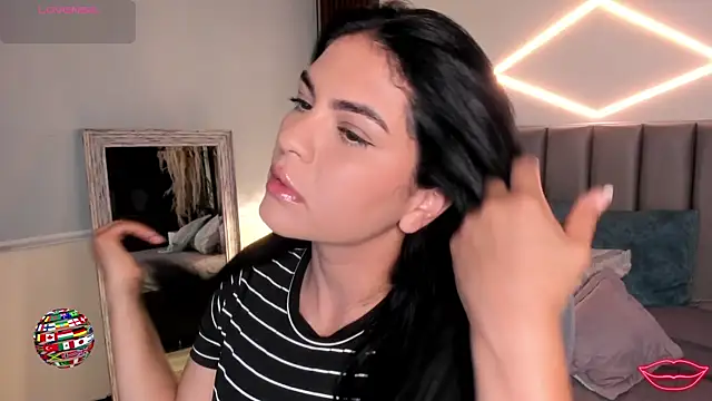 Veronicalanx1 online show from 07/14/26, 10:32
