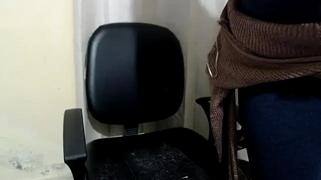 HOT CHILLY online show from 02/25/25, 11:19