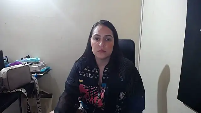 Snapshot of kendall_52 chatting on 02/26/25, 01:19 kendall 52 online show from 02/26/25, 01:19