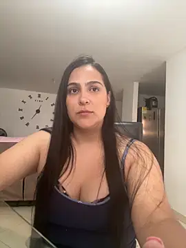 Snapshot of kendall_52 chatting on 09/25/25, 05:38 kendall 52 online show from 09/25/25, 05:38