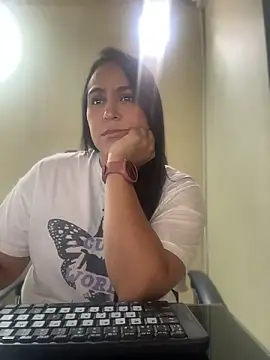 kendall 52 online show from 04/11/26, 03:49