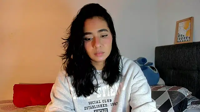 Snapshot of valeryvegas_2 chatting on 04/16/26, 03:40 valeryvegas 2 online show from 04/16/26, 03:40