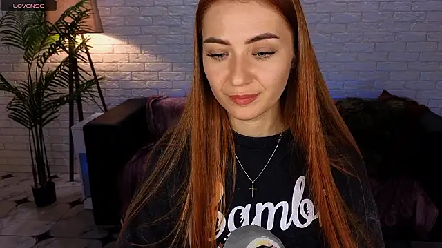 Adelyna Bird online show from 12/02/24, 10:39