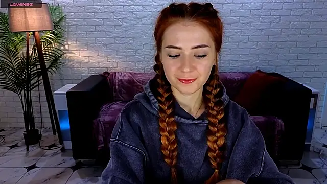 Adelyna Bird online show from 02/03/25, 07:40