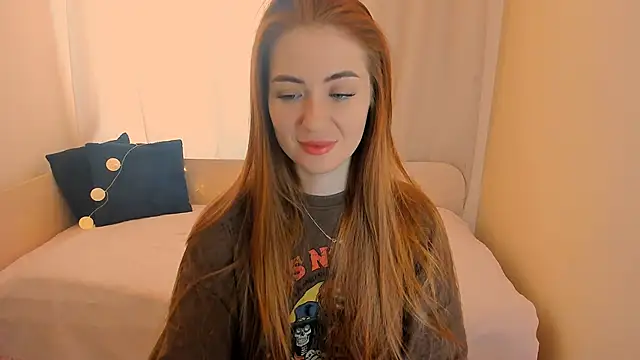 Adelyna Bird online show from 12/22/25, 08:00