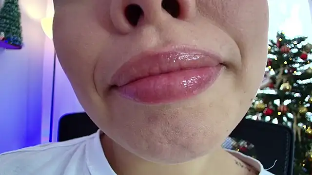 lisbet21x online show from 12/04/24, 02:15