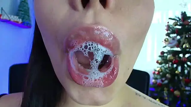 lisbet21x online show from 12/06/24, 07:12