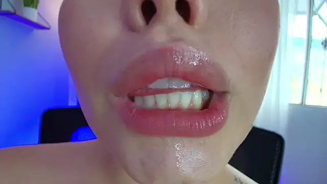 lisbet21x online show from 02/12/25, 08:18