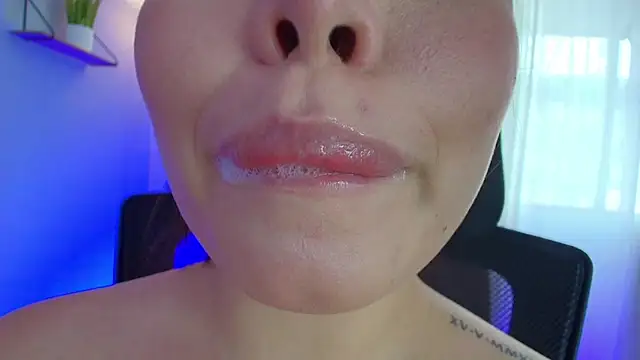 lisbet21x online show from 02/13/25, 07:10