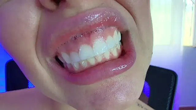 lisbet21x online show from 02/14/25, 10:14