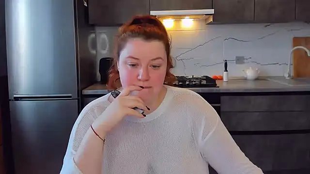 Snapshot of PolinaSalvatore chatting on 02/17/25, 01:42 PolinaSalvatore online show from 02/17/25, 01:42