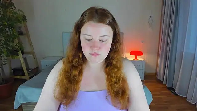 Snapshot of PolinaSalvatore chatting on 09/24/25, 02:53 PolinaSalvatore online show from 09/24/25, 02:53