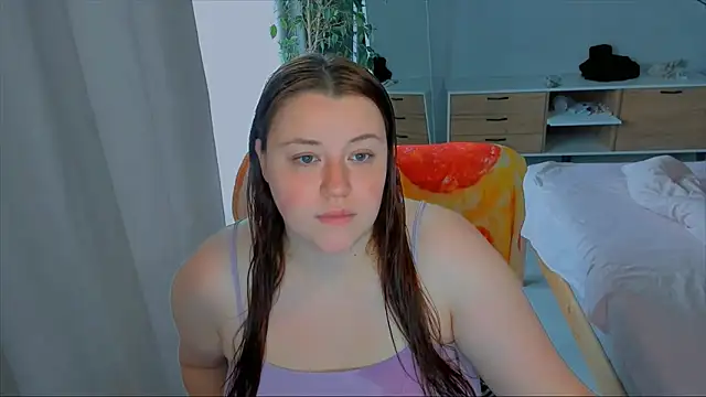 Snapshot of PolinaSalvatore chatting on 10/18/25, 11:00 PolinaSalvatore online show from 10/18/25, 11:00