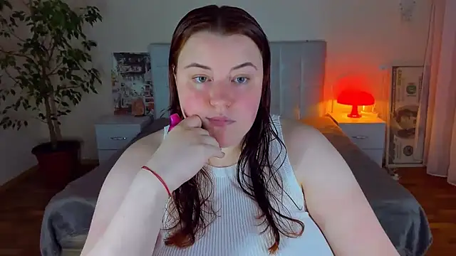 Snapshot of PolinaSalvatore chatting on 06/11/26, 07:23 PolinaSalvatore online show from 06/11/26, 07:23